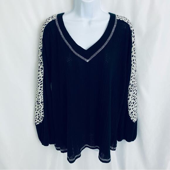 Hailey & Co Long Sleeve Top Size Large - Picture 1 of 10